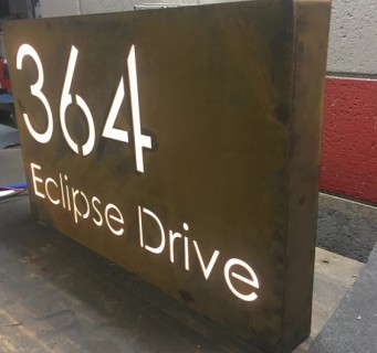 Cortenstaal naambord met LED verlichting
