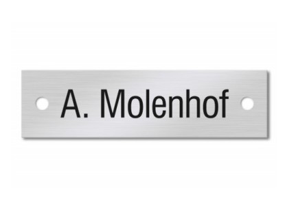 Gegraveerd RVS naamplaatje met gaten