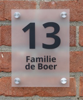 Opaal naambord van Plexiglas
